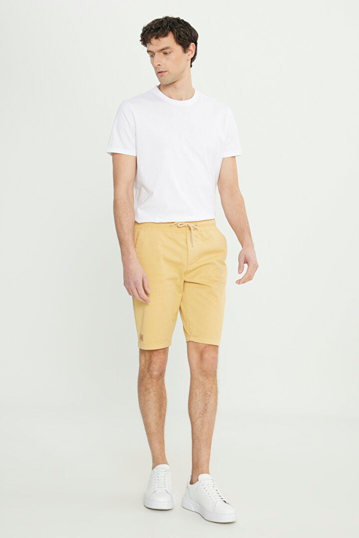 Slim Fit Dar Kesim Pamuklu Yan Cepli Sarı Şort -1