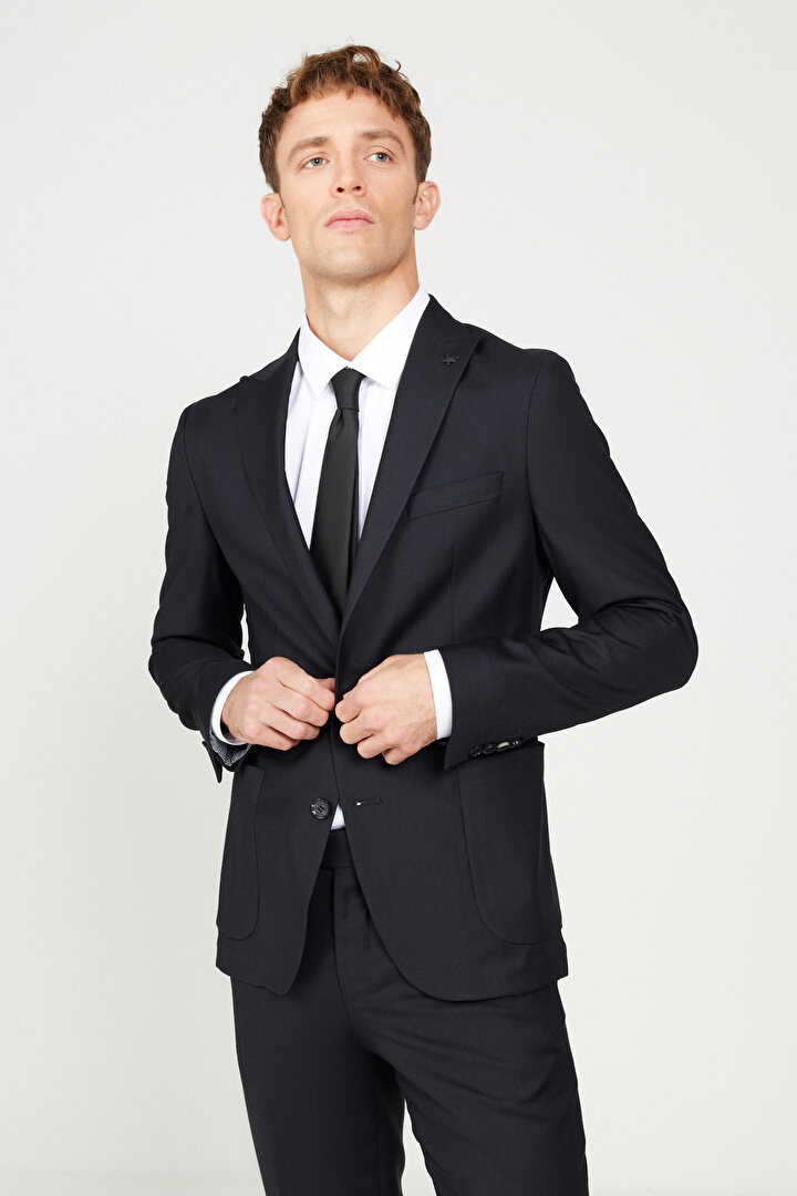 Ekstra Slim Fit Dar Kesim Kırlangıç Yaka Lacivert Takım Elbise -1