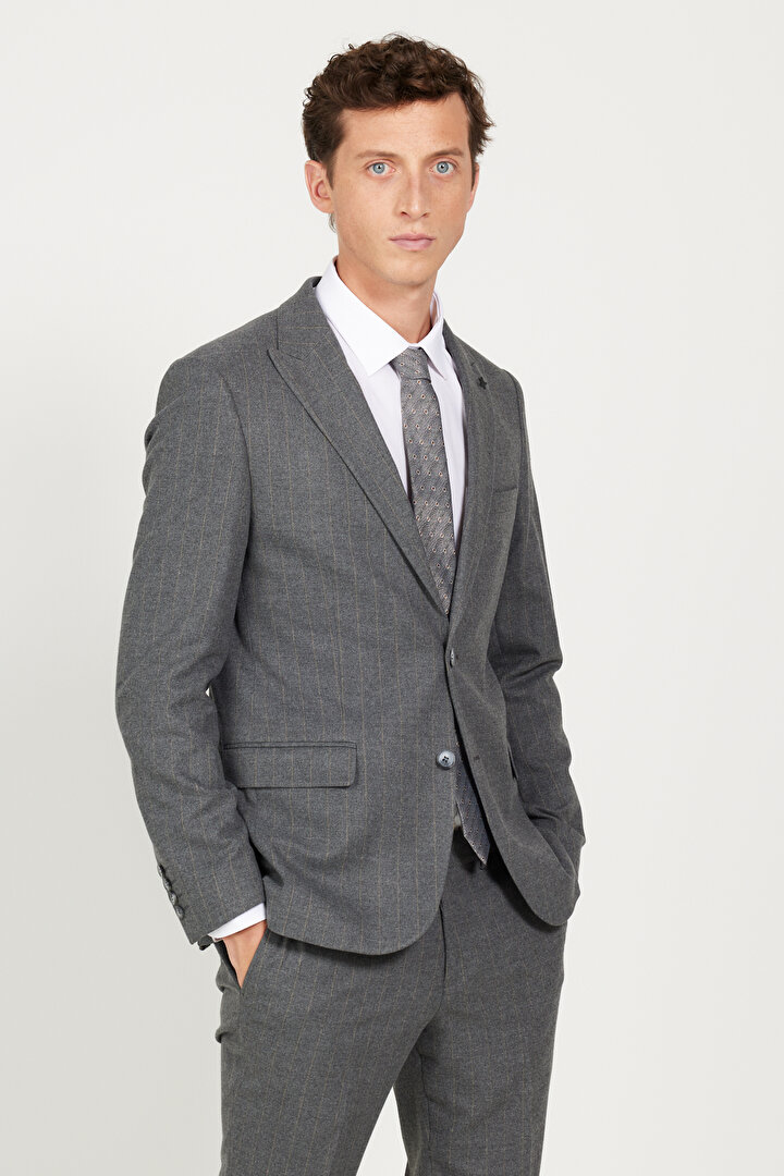 Slim Fit Dar Kesim Kırlangıç Yaka Çizgili Koyu Gri Takım Elbise -1