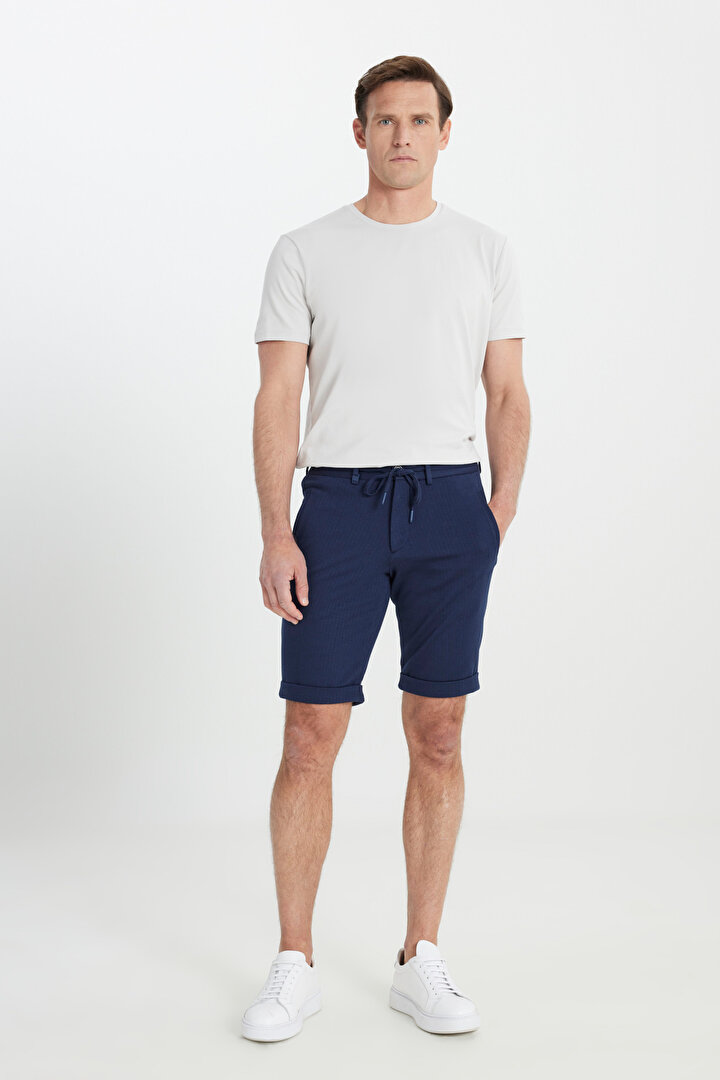 Pamuklu Slim Fit Dar Kesim Beli Bağlamalı Yan Cepli Çizgili Lacivert Şort -1
