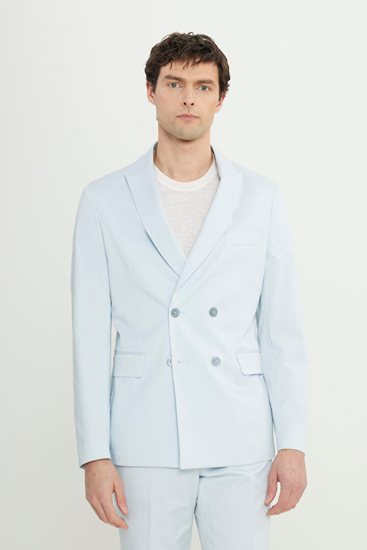 Slim Fit Dar Kesim Kırlangıç Yaka Kapak Cepli Kruvaze Açık Mavi Smokin Takım -1
