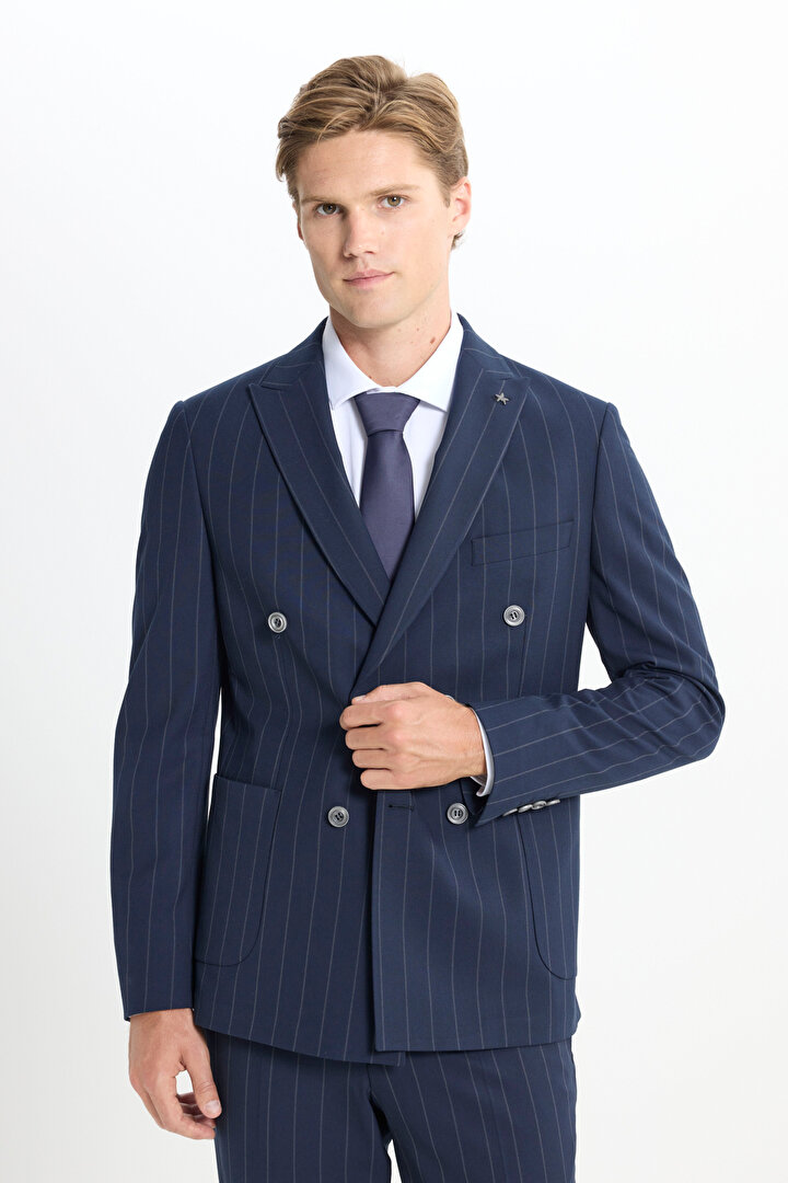 Slim Fit Dar Kesim Kırlangıç Yaka Çizgili Kapak Cepli Esnek Lacivert-Gri Takım Elbise -1