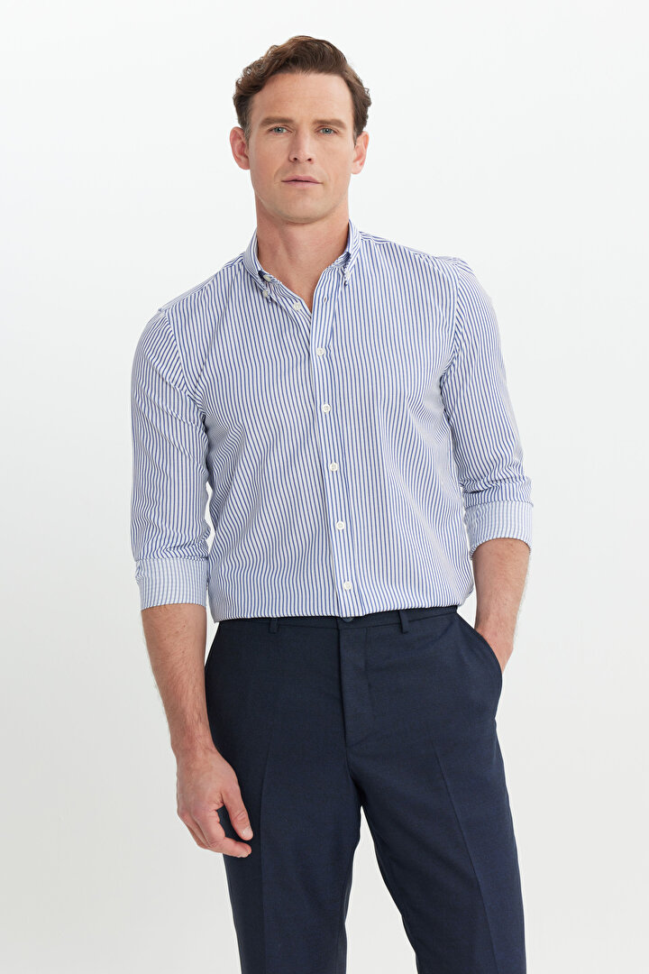 Pamuklu Slim Fit Dar Kesim Düğmeli Gömlek Yaka Çizgili Beyaz-Lacivert Gömlek -1