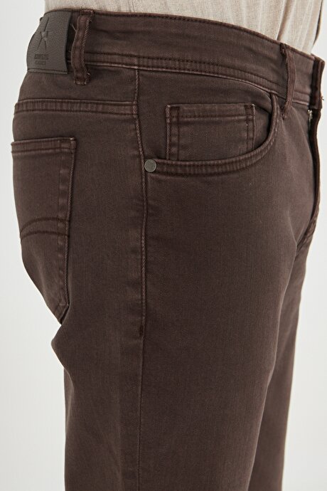 360 Derece Her Yöne Esneyen Rahat Slim Fit Dar Kesim Esnek Kahverengi Pantolon resmi