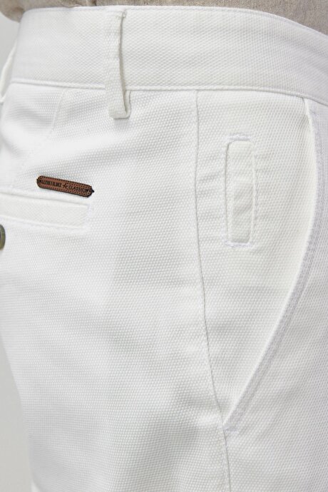 Slim Fit Dar Kesim Armürlü Ekru Pantolon resmi