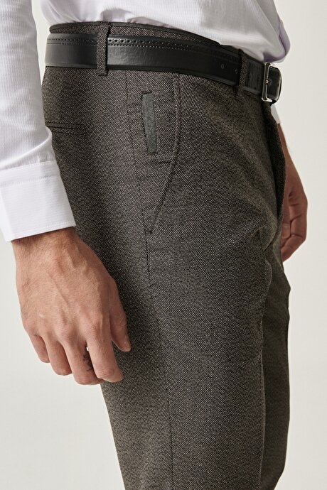 Kahverengi Pantolon resmi