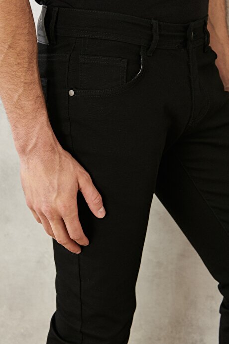 Siyah Pantolon resmi