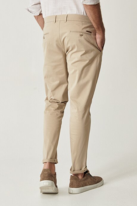Bej Pantolon resmi