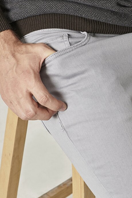 360 Derece Her Yöne Esneyen Rahat Slim Fit Gri Pantolon resmi