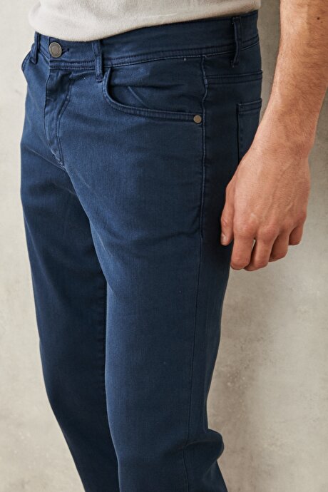 360 Derece Her Yöne Esneyen Slim Fit Dar Kesim Lacivert Pantolon resmi