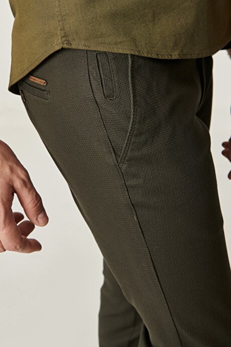 Slim Fit Dar Kesim Yan Cep Pamuklu Armürlü Yeşil Pantolon resmi