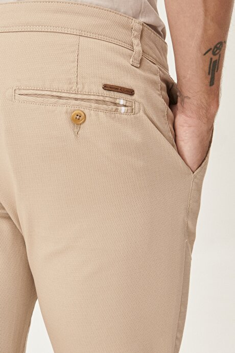 Slim Fit Dar Kesim Armürlü Esnek Bej Chino Pantolon resmi