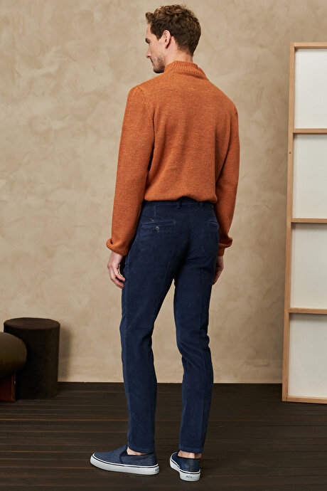 Slim Fit Dar Kesim Esnek Kadife Lacivert Pantolon resmi