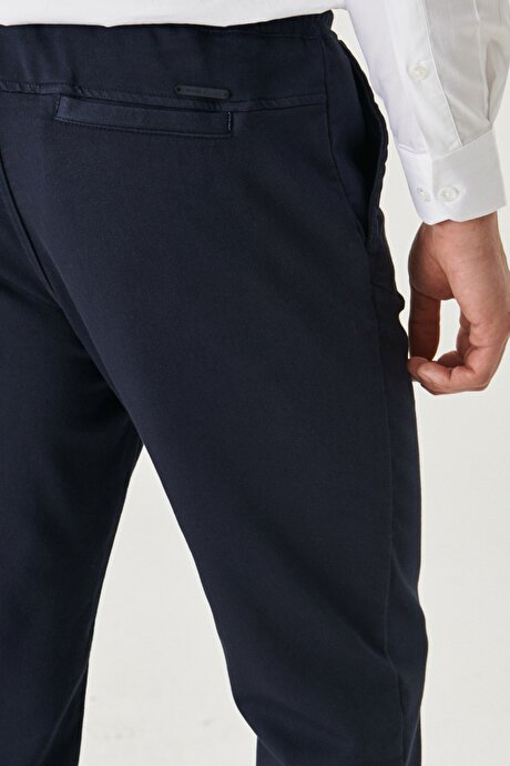 Slim Fit Dar Kesim Beli Bağlamalı Yan Cep Lacivert Pantolon resmi