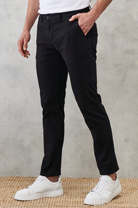 Slim Fit Dar Kesim Yan Cepli Pamuklu Siyah Pantolon resmi