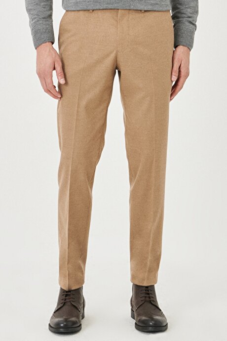 Slim Fit Dar Kesim Beli Lastikli Yan Cep Camel Pantolon resmi