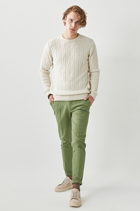 Slim Fit Dar Kesim Armürlü Yan Cep Casual Yeşil Pantolon resmi