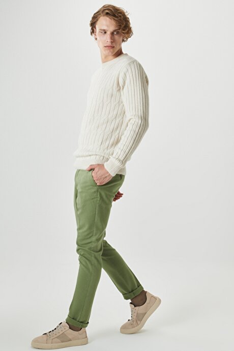 Slim Fit Dar Kesim Armürlü Yan Cep Casual Yeşil Pantolon resmi