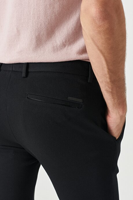 Slim Fit Dar Kesim Yan Cepli Beli Bağlamalı Siyah Pantolon resmi