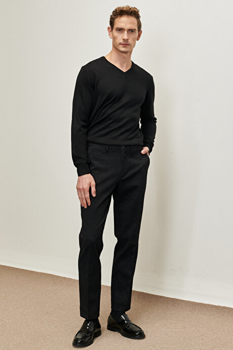 Comfort Fit Geniş Kesim Diyagonal Desenli Esnek Siyah Pantolon resmi