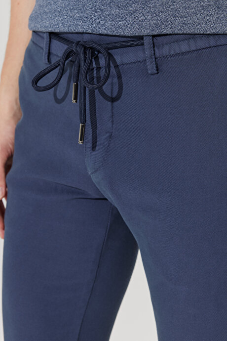 Slim Fit Dar Kesim Diyagonal Desenli Esnek Lacivert Pantolon resmi