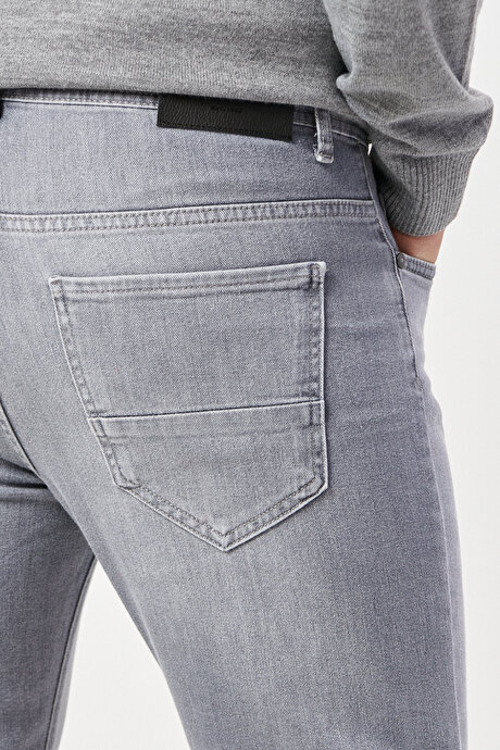 Comfort Fit Geniş Kesim Essential Denim Esnek Jean Kot Gri Denim Pantolon resmi