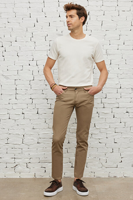 Slim Fit Dar Kesim 5 Cep Armürlü Esnek Bej Pantolon resmi