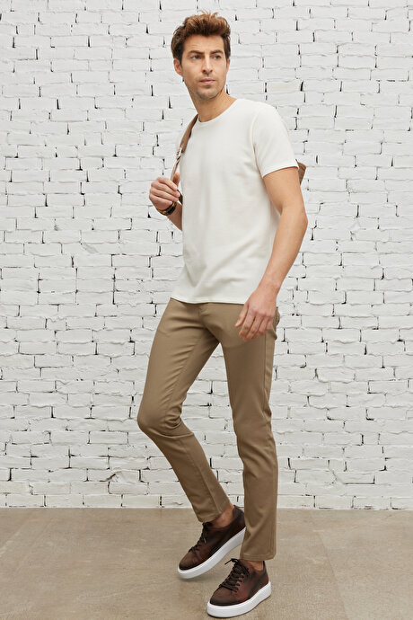 Slim Fit Dar Kesim 5 Cep Armürlü Esnek Bej Pantolon resmi