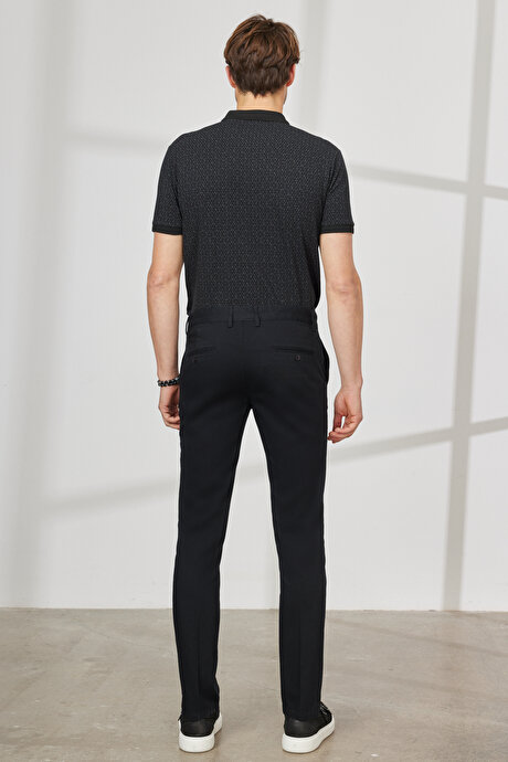Slim Fit Dar Kesim Yan Cepli Pamuklu Esnek Armürlü Siyah Pantolon resmi