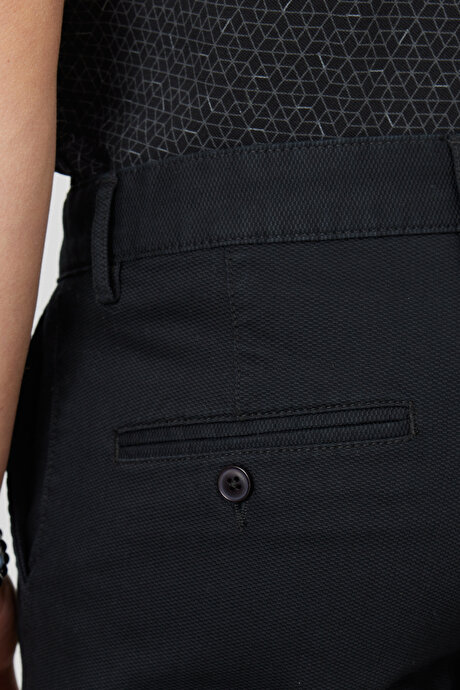 Slim Fit Dar Kesim Yan Cepli Pamuklu Esnek Armürlü Siyah Pantolon resmi
