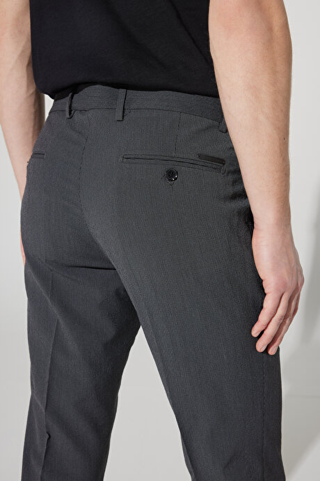 Slim Fit Dar Kesim Kırışmaz Kumaş Gofre Desenli Beli Lastikli Antrasit Pantolon resmi