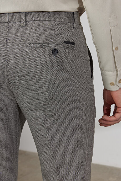 Slim Fit Dar Kesim Yan Cepli Armürlü Beli Lastikli Gri-Kahverengi Pantolon resmi