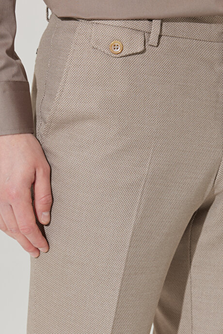 Slim Fit Dar Kesim Kuşgözü Desenli Beli Lastikli Kahverengi Pantolon resmi