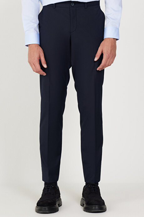 Slim Fit Dar Kesim Yan Cepli Esnek Lacivert Pantolon resmi