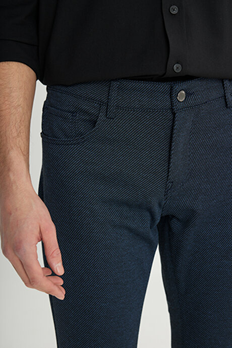 Slim Fit Dar Kesim Diagonal Desenli Yan Cep Lacivert Pantolon resmi