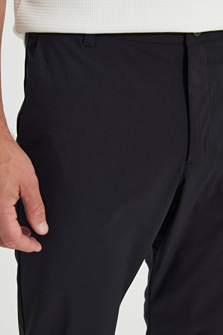 360 Her Yöne Esneyen Slim Fit Dar Kesim Yan Cep Siyah Pantolon resmi