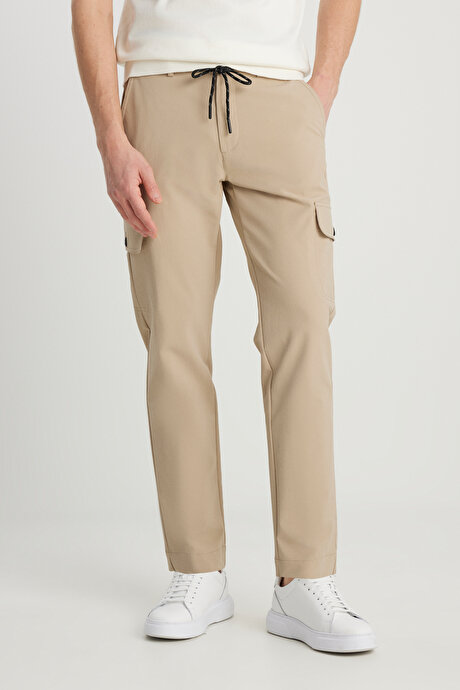Slim Fit Dar Kesim Beli Bağlamalı Kargo Cepli Jogger Bej Pantolon resmi