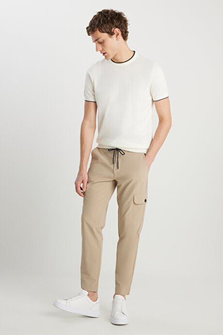 Slim Fit Dar Kesim Beli Bağlamalı Kargo Cepli Jogger Bej Pantolon resmi