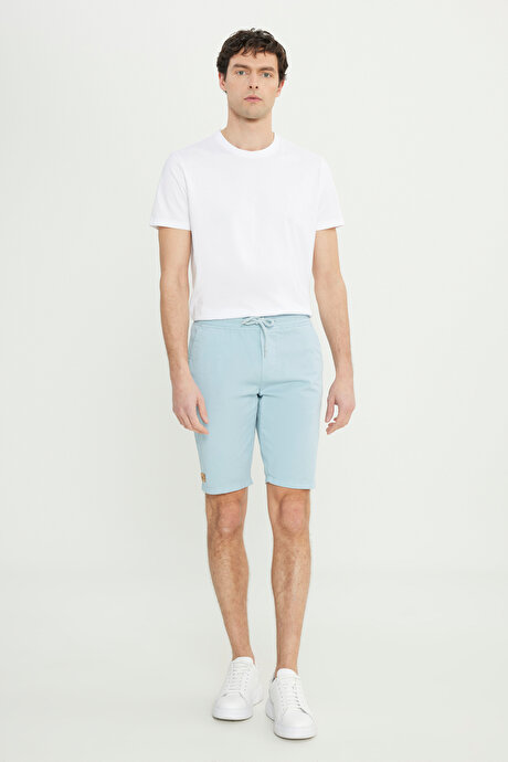 Slim Fit Dar Kesim Pamuklu Yan Cepli Mavi Şort resmi