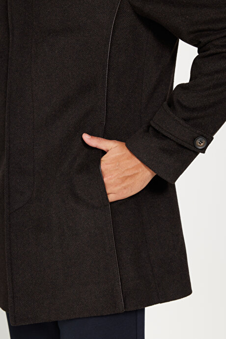Standart Fit Normal Kesim Dik Yaka Desenli Kahverengi Palto resmi
