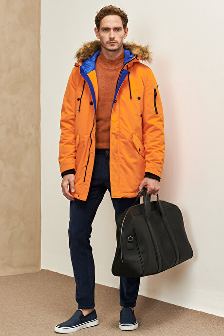 Standart Fit Normal Kesim Kapüşonlu Turuncu Kaban resmi