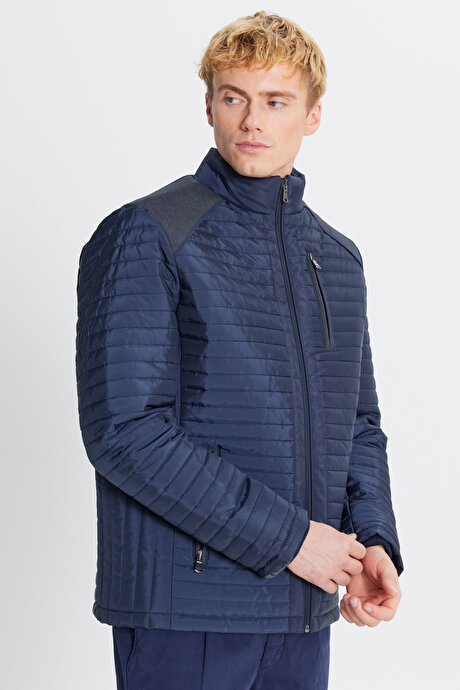 Standart Fit Normal Kesim Dik Yaka Desenli Lacivert Mont resmi