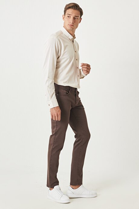 360 Derece Her Yöne Esneyen Rahat Slim Fit Kahverengi Pantolon resmi