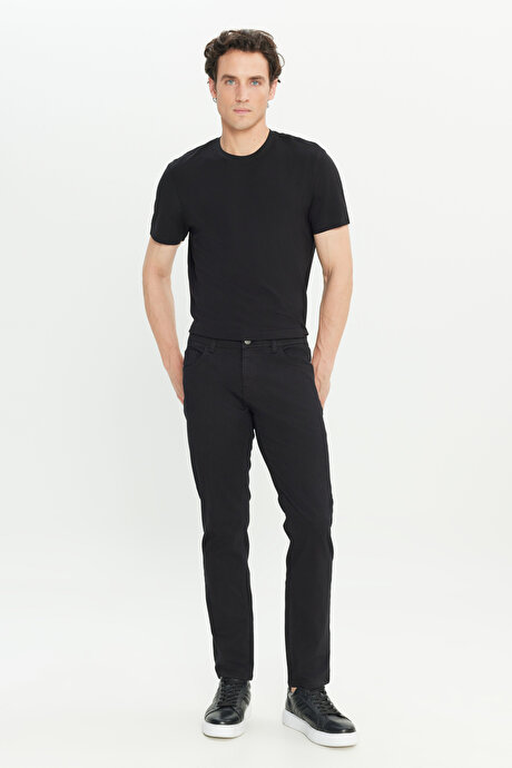 360 Derece Her Yöne Esneyen Rahat Slim Fit Siyah Pantolon resmi