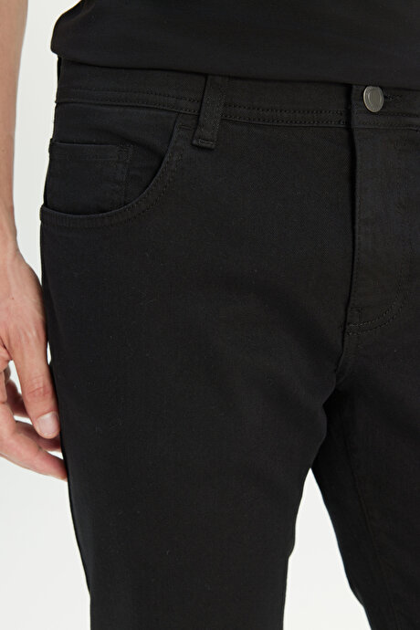 360 Derece Her Yöne Esneyen Rahat Slim Fit Siyah Pantolon resmi
