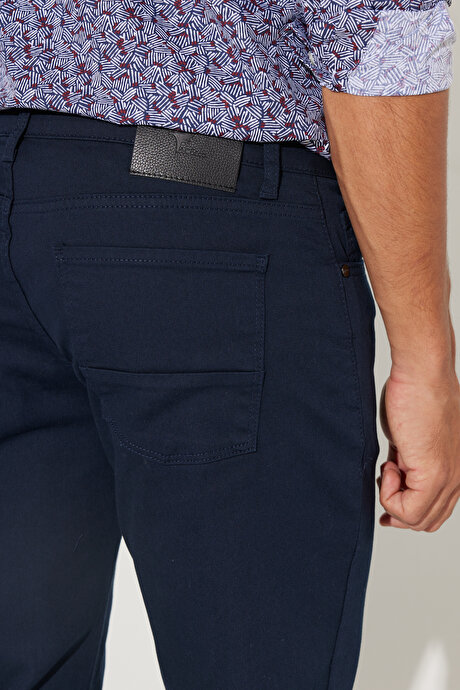 360 Derece Her Yöne Esneyen Slim Fit Dar Kesim Diyagonal Desenli Lacivert Pantolon resmi