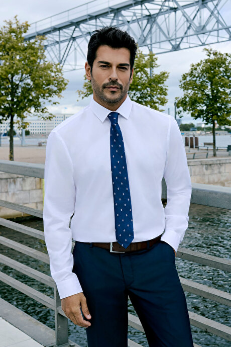 Ütü Gerektirmeyen Non-Iron Taılored Slim Fit Dar Kesim %100 Pamuk Beyaz Gömlek resmi