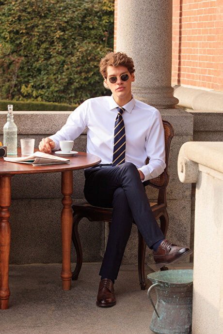 Ütü Gerektirmeyen Non-Iron Taılored Slim Fit Dar Kesim %100 Pamuk Beyaz Gömlek resmi