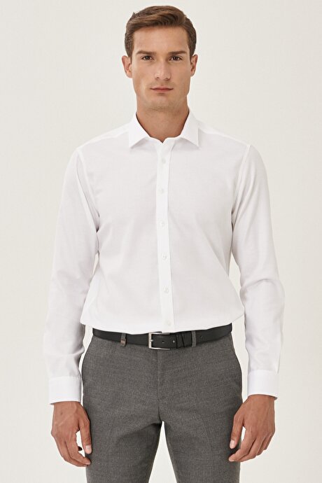 Slim Fit Dar Kesim Klasik Yaka Ütü Gerektirmeyen Non-Iron Beyaz Gömlek resmi