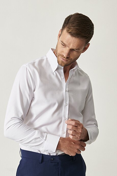 Slim Fit Dar Kesim Düğmeli Yaka Oxford Beyaz Gömlek resmi